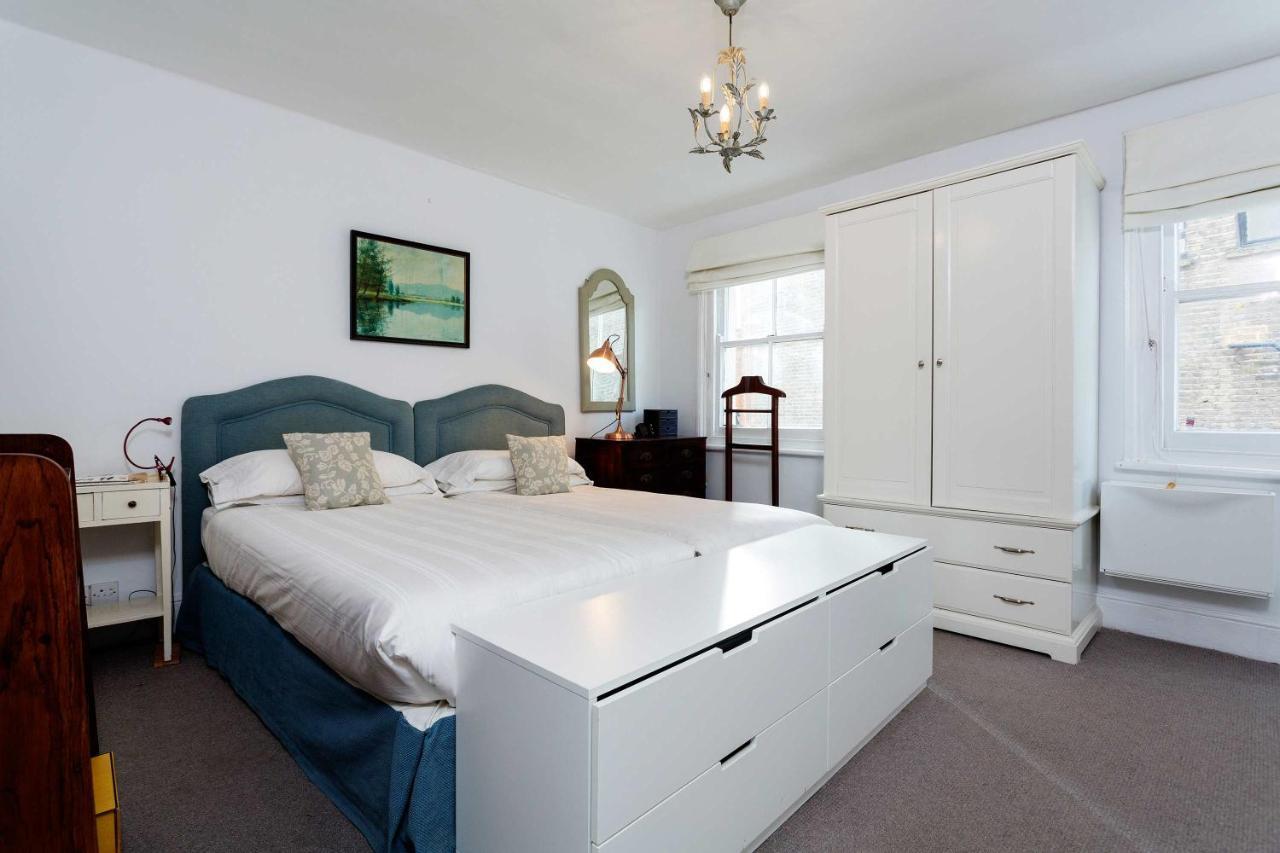 Veeve - A Kensington Mews Villa London Exterior photo