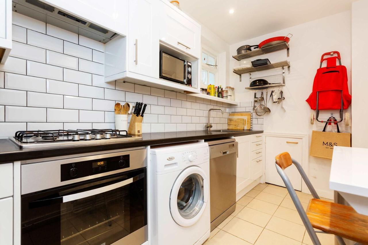 Veeve - A Kensington Mews Villa London Exterior photo